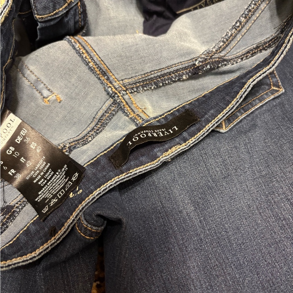 Liverpool Blue Flare Wide Leg Jeans with Vintage Charm - Picture 4 of 8